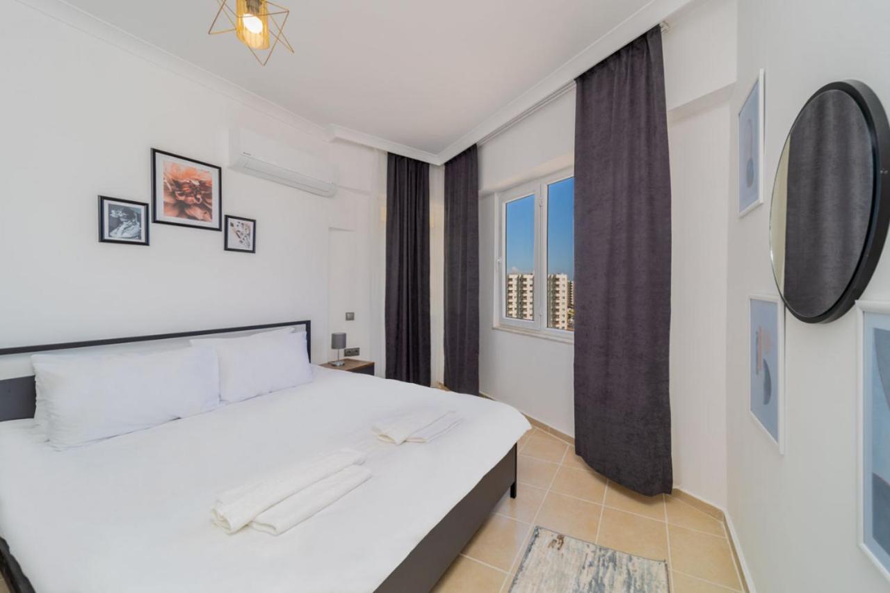 Sea View Near With Balcony In Aksu Apartament